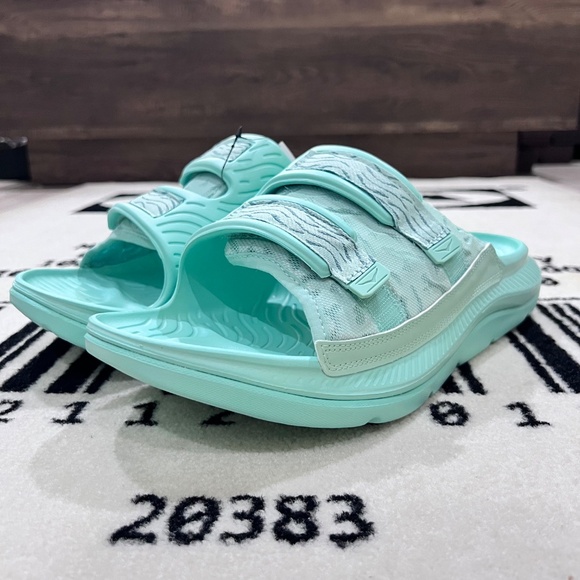 Hoka Ora Luxe Recovery Slides MIST GREEN / TRELLIS - Picture 2 of 7
